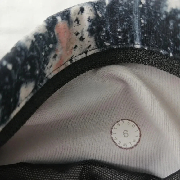 Lululemon Speed Up Tights Leggings Full On Luxtreme 28" in Spring Bloom Multi 6 - Picture 13 of 16